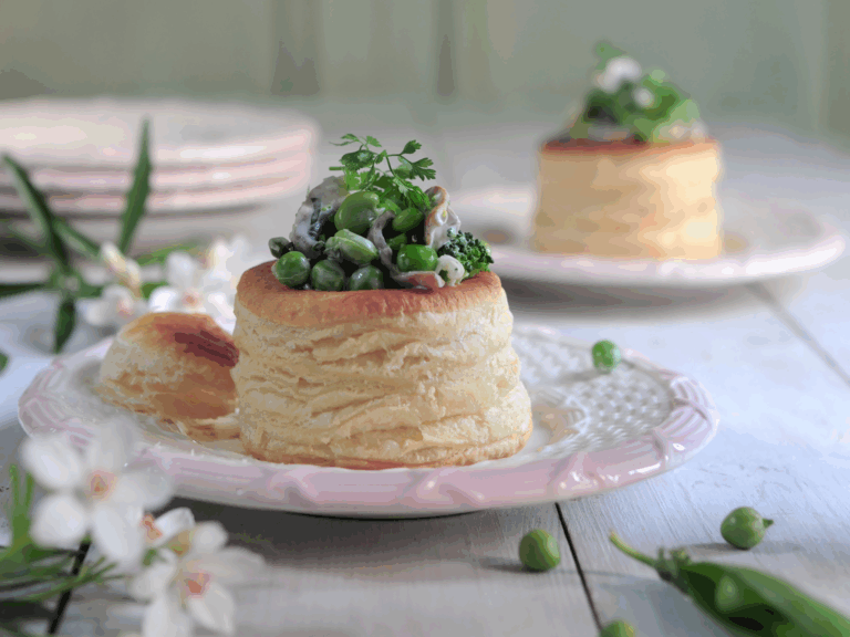 Bouchées à la reine aux petits pois
