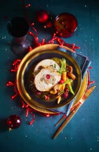 Rôti de dinde festif aux cranberries et marrons dorés